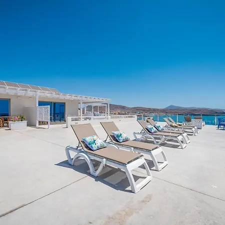 Etti-paradise La Ballena *