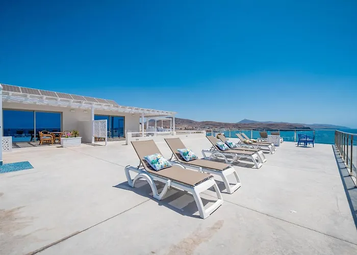 Etti-paradise La Ballena *